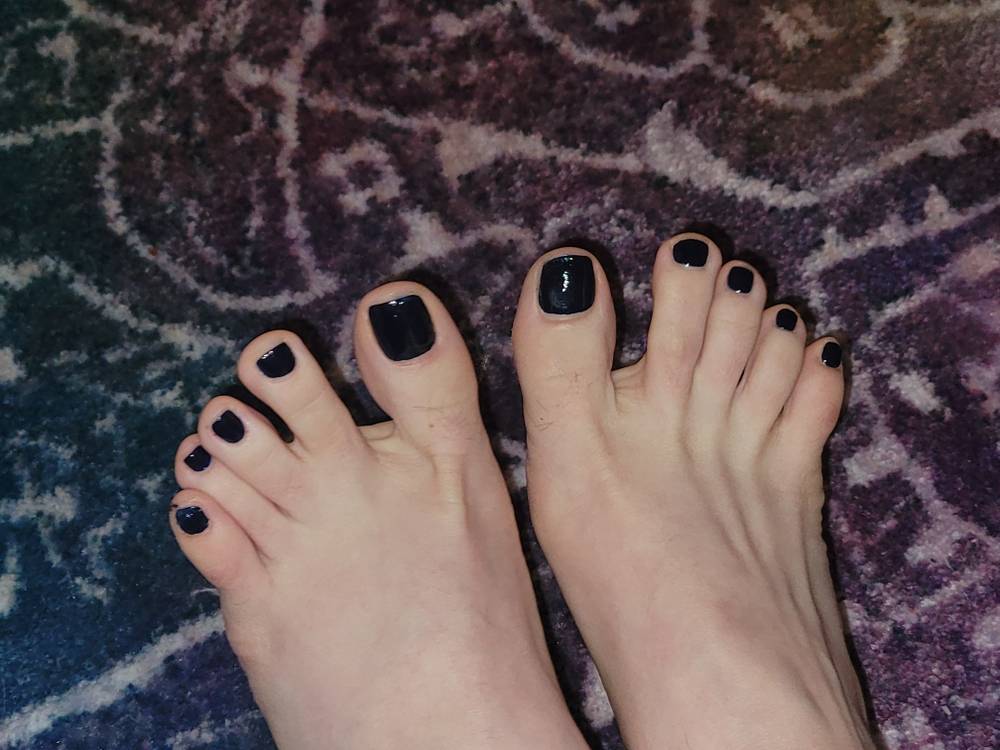Lady E Feet Palace